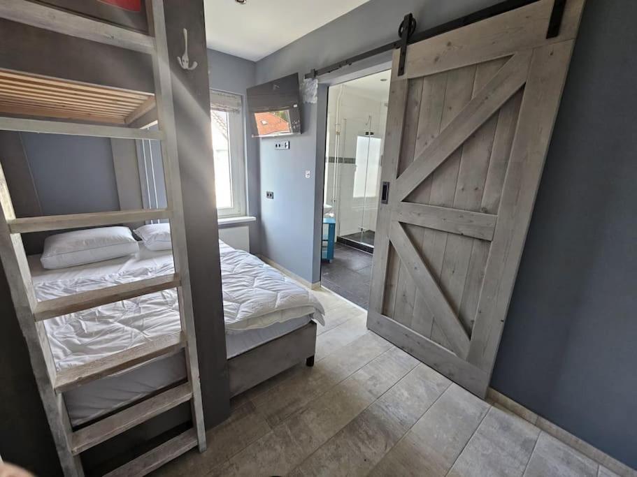 Voormalig Politiebureau Gebruik Welnesstuin Tegen Betaling Bed and Breakfast Ouddorp Exteriör bild